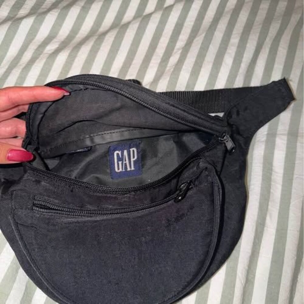 Vintage 90s GAP Black Nylon Fanny Pack / Waist Bag – Y2K